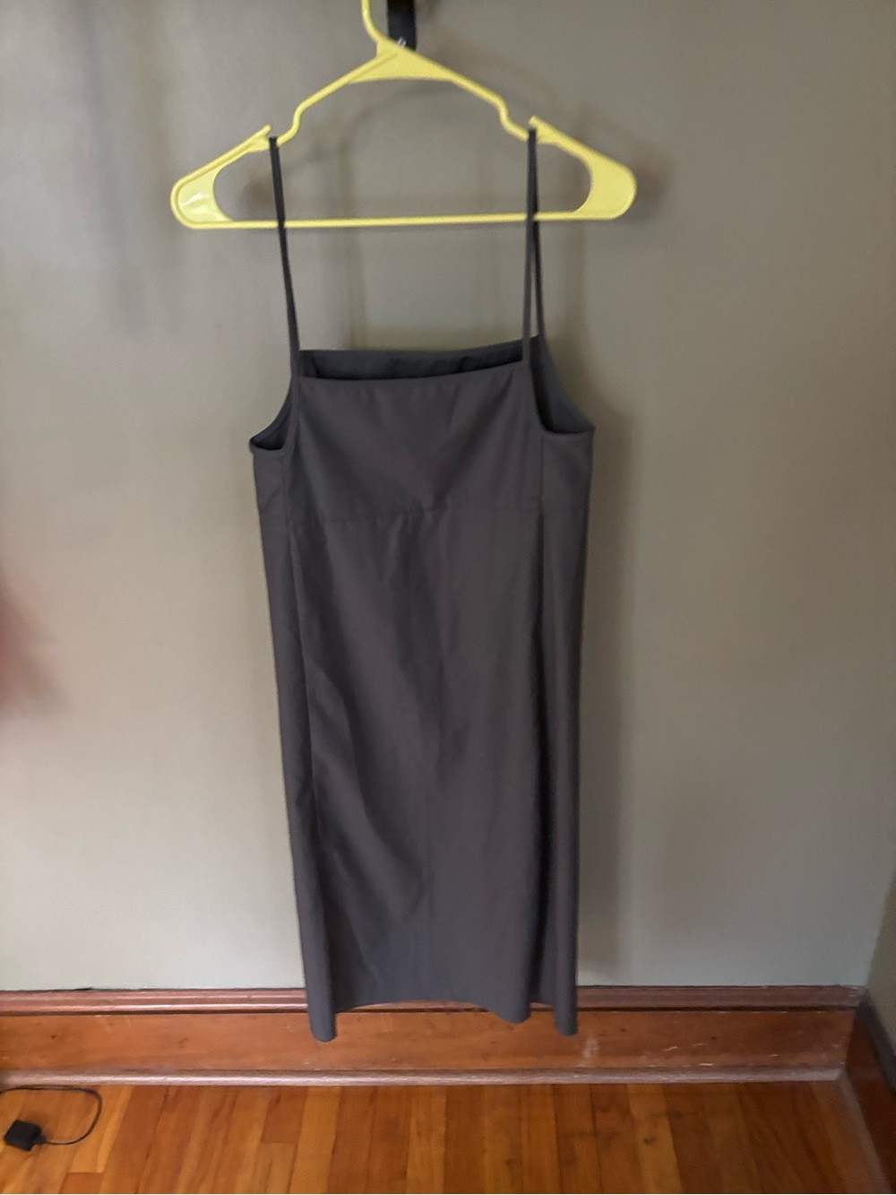 Classic Black Midi Slip Dress with Spaghetti Straps